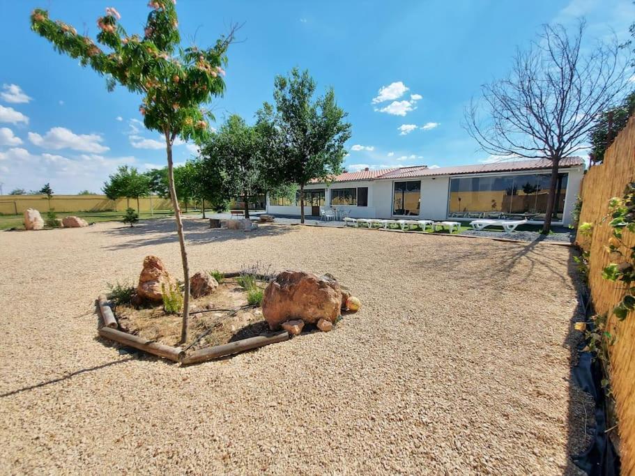 Finca La Caprichosa De Dancos Lillo Екстер'єр фото